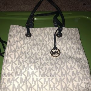 Michael Kors purse